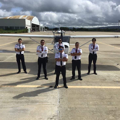 Piloto Aviador Comercial
